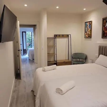 Piso Boutique A Un Minuto Del Casco Viejo *