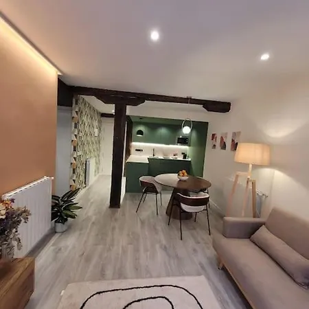 Piso Boutique A Un Minuto Del Casco Viejo דירה *