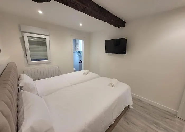 Piso Boutique A Un Minuto Del Casco Viejo * Bilbau