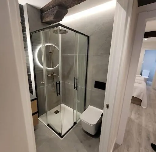 Piso Boutique A Un Minuto Del Casco Viejo *