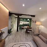 Piso Boutique A Un Minuto Del Casco Viejo Apartment *