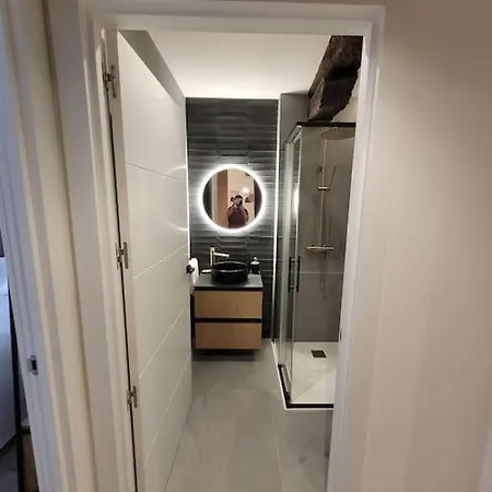 Piso Boutique A Un Minuto Del Casco Viejo ビルバオ
